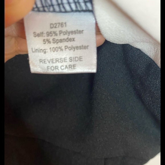 Cold Shoulder Stripe Jumpsuit size 2 - Picture 5 of 7